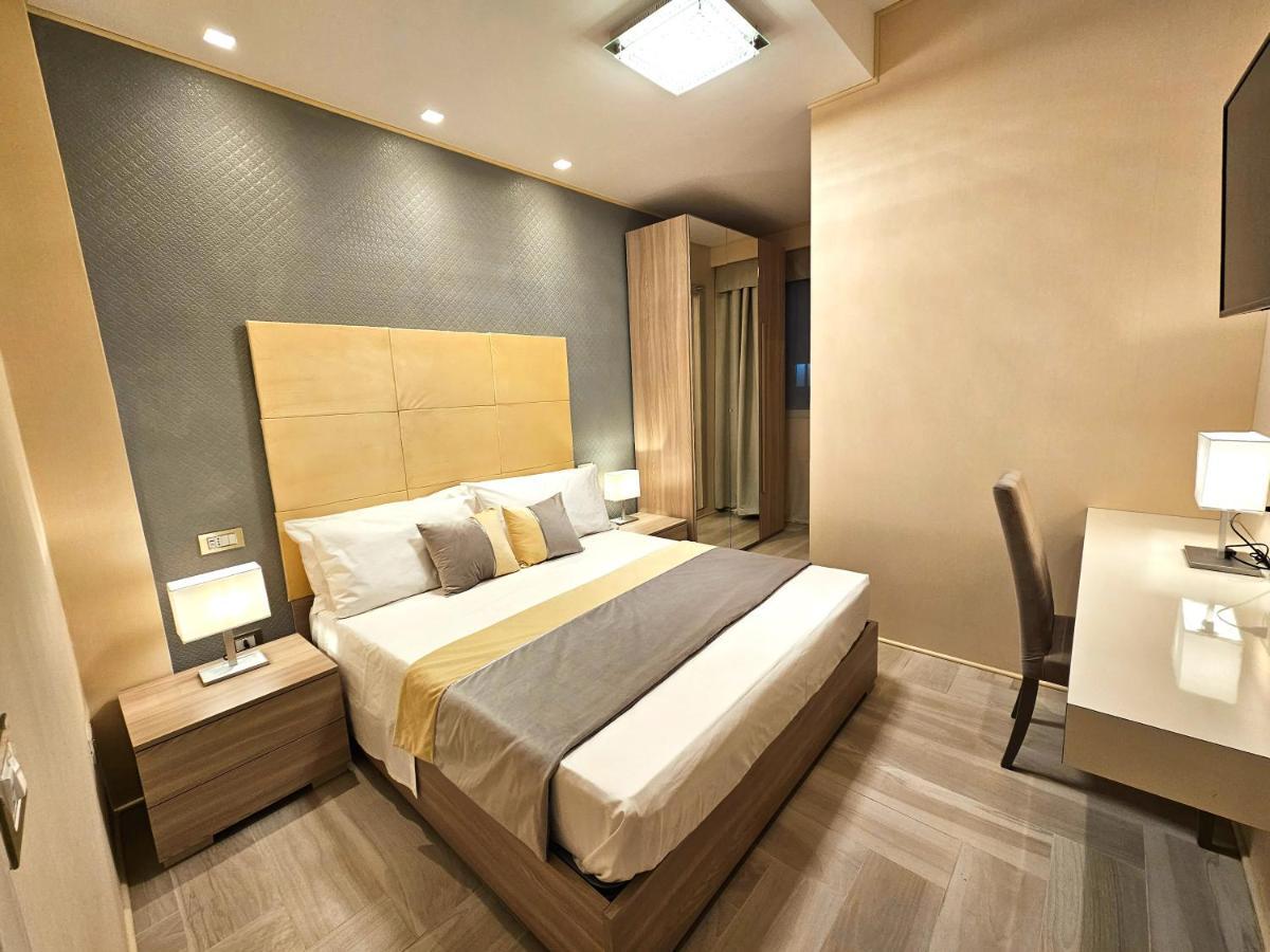 Astoria Supreme - Modern Boutique Suites Lecce Eksteriør billede