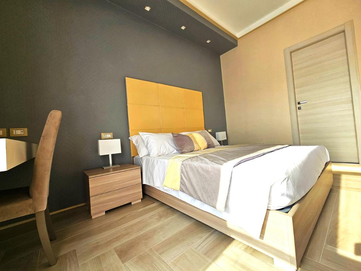 Astoria Supreme - Modern Boutique Suites Lecce Eksteriør billede